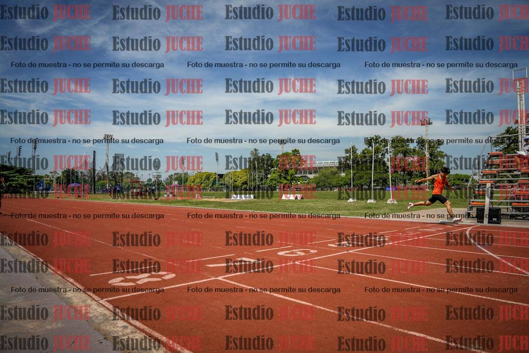 Fotos de los 400 m llanos de varones