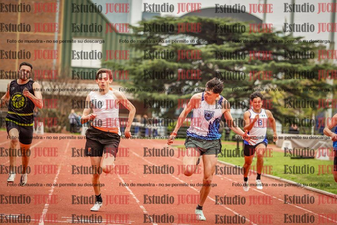 Fotos de los 200 m llanos de varones