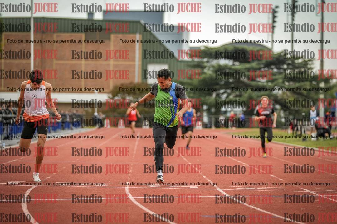 Fotos de los 400 m llanos de varones
