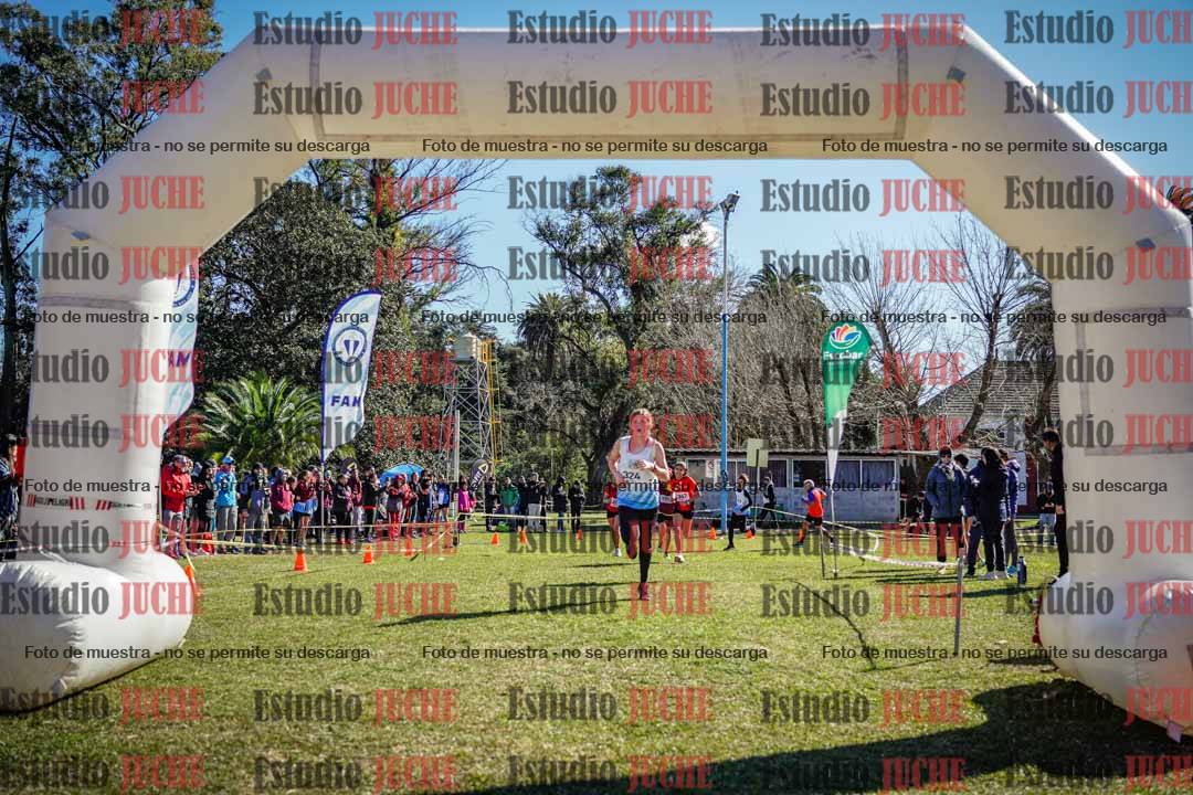Fotos de la llegada del cross de 1500 m