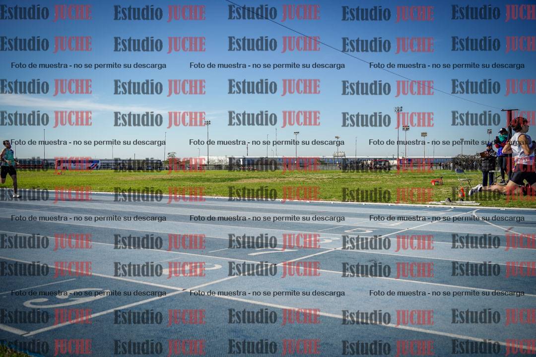 Fotos de los 400 m llanos de varones