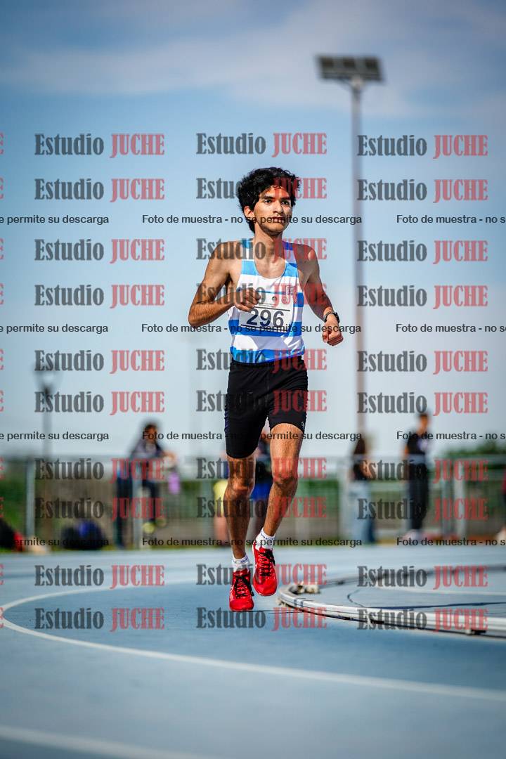 Fotos de los 3000 m llanos de varones