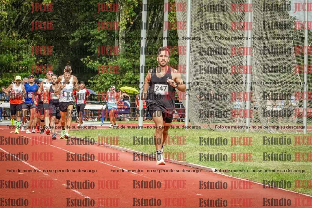 Fotos de los 3000 m llanos de varones