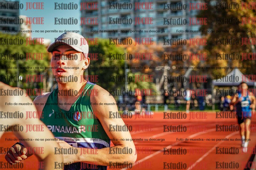 Fotos de los 3000 m llanos de varones