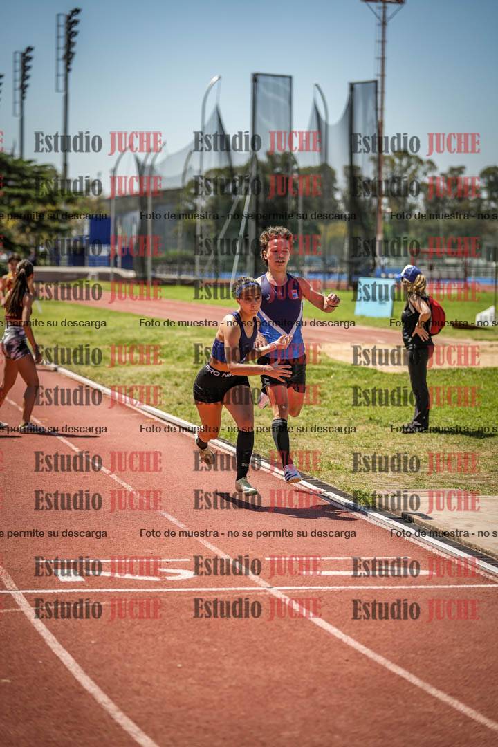 Fotos de las Postas 8x200 m de mujeres y varones - FINAL