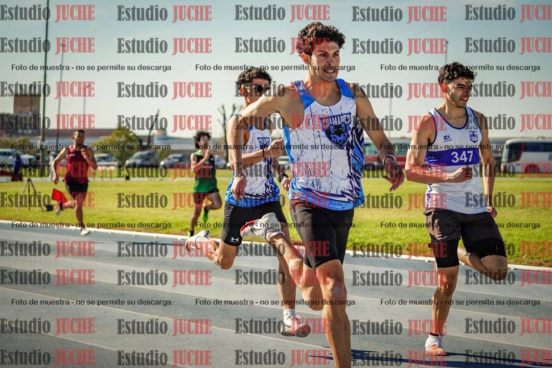 Fotos de los 400 m llanos de varones