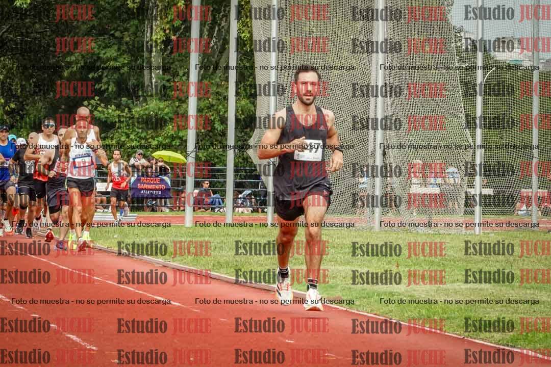 Fotos de los 3000 m llanos de varones