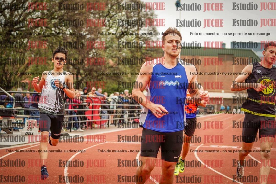 Fotos de los 200 m llanos de varones
