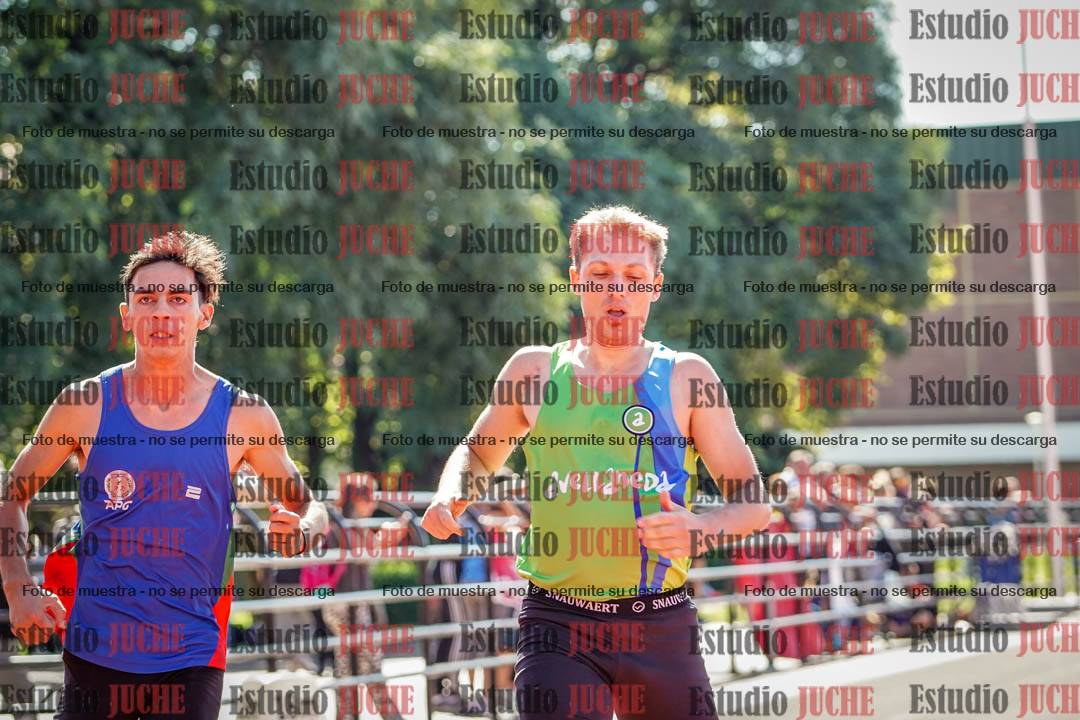 Fotos de los 200 m llanos de varones