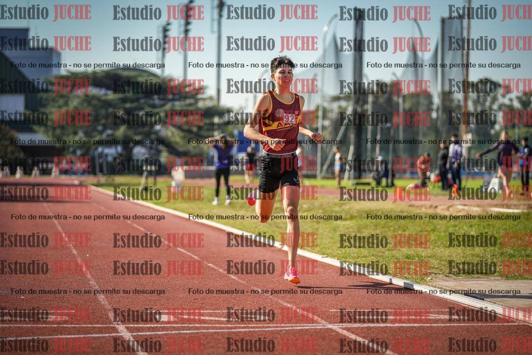 Fotos de los 800 m llanos de varones