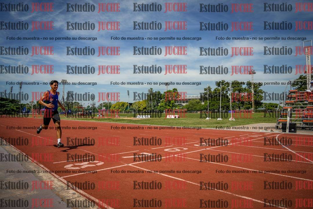 Fotos de los 400 m llanos de varones