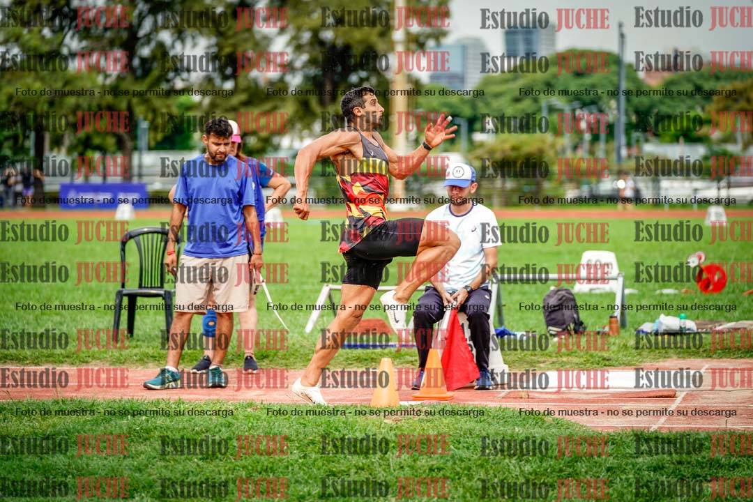 Fotos del salto en largo de varones - decatlón 2