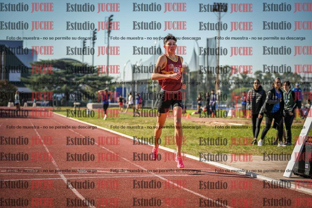 Fotos de los 800 m llanos de varones