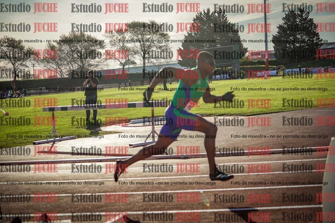 Fotos de los 400 m con vallas de varones - FINAL