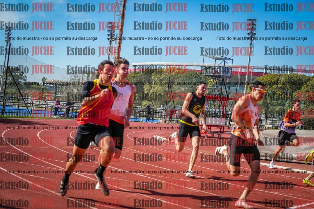 Fotos de los 200 m llanos de varones