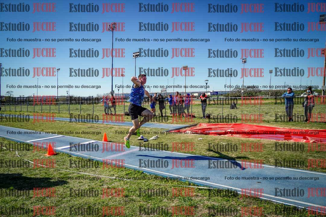 Fotos del salto triple de varones