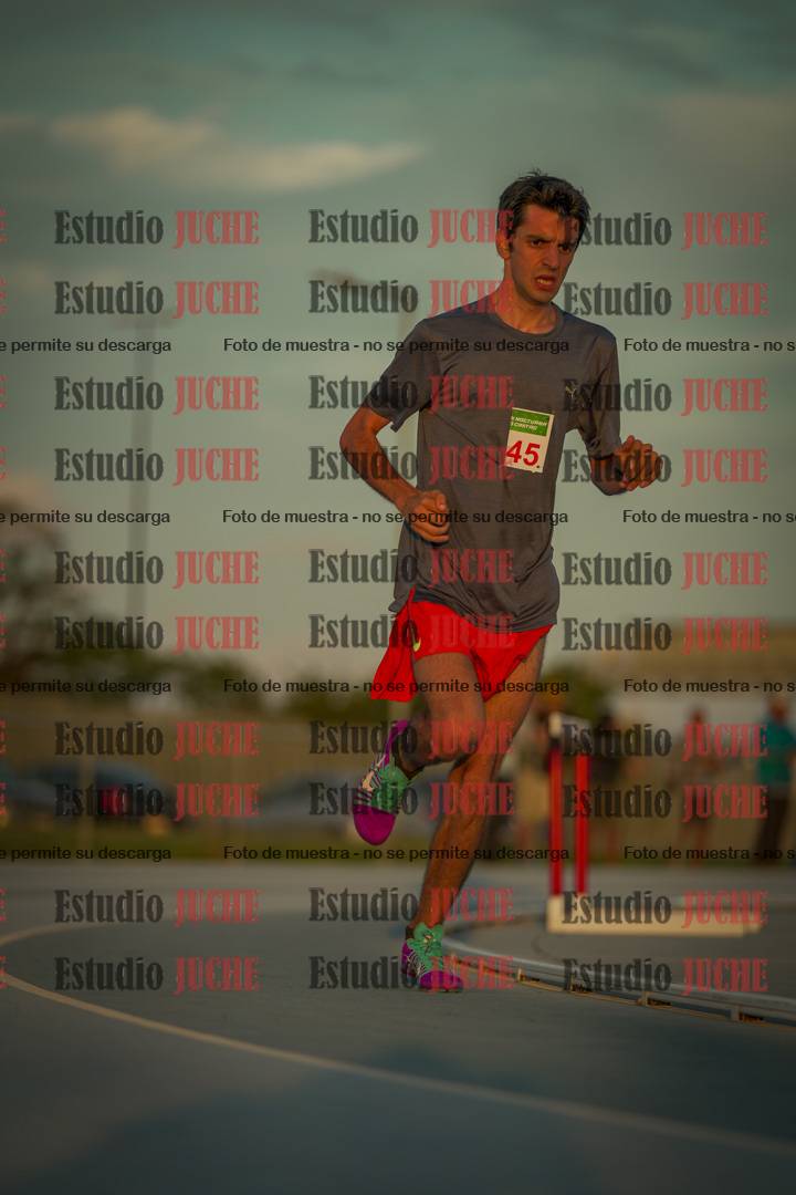 Fotos de los 3000 m llanos de varones