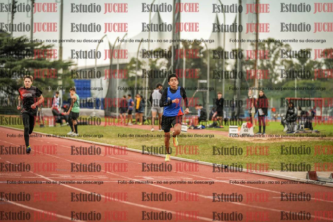 Fotos de los 400 m llanos de varones