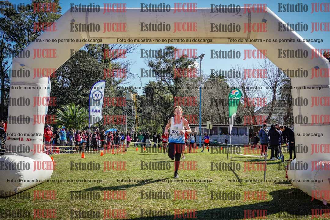 Fotos de la llegada del cross de 1500 m