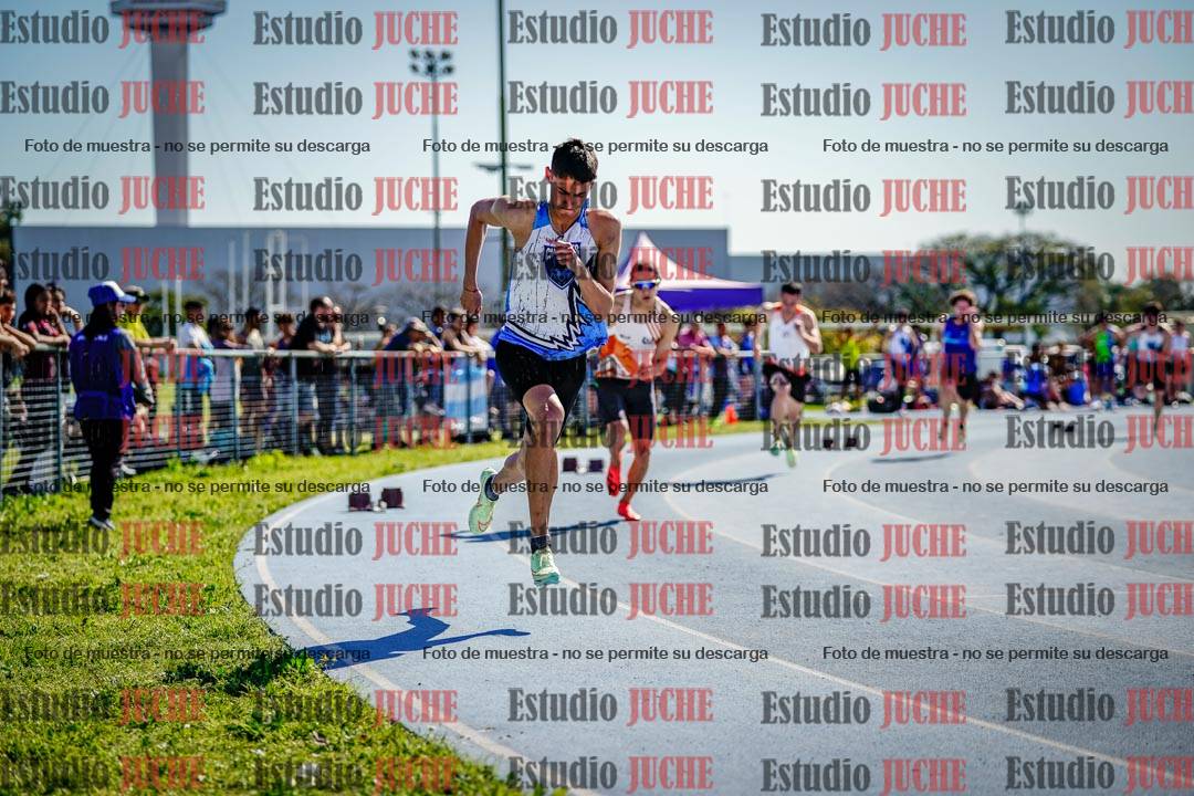 Fotos de los 400 m llanos de varones