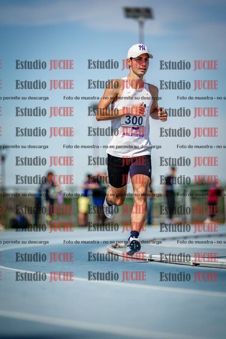 Fotos de los 3000 m llanos de varones