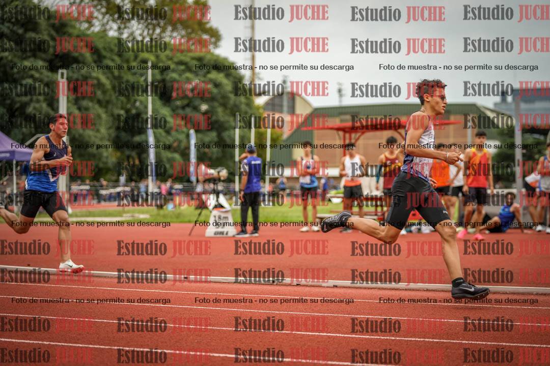 Fotos de los 400 m llanos de varones