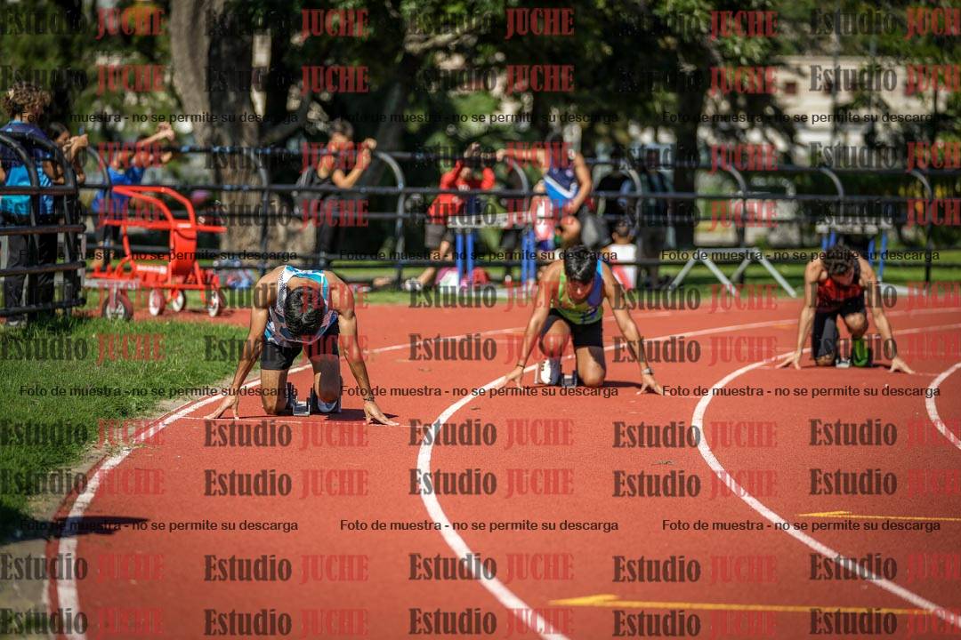 Fotos de los 200 m llanos de varones