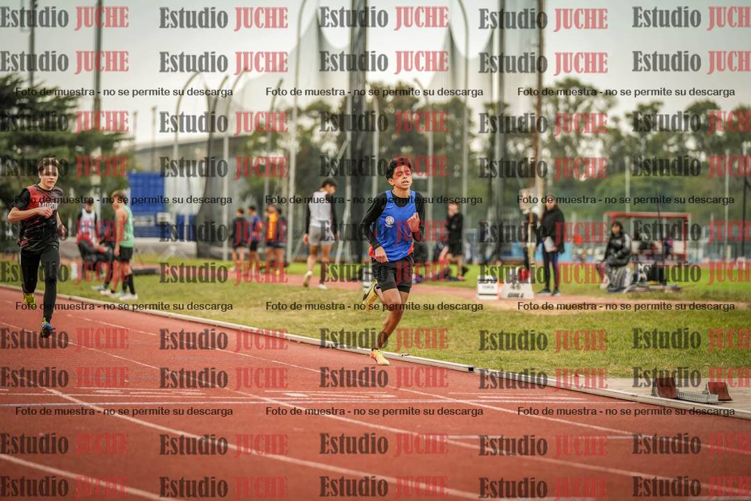 Fotos de los 400 m llanos de varones