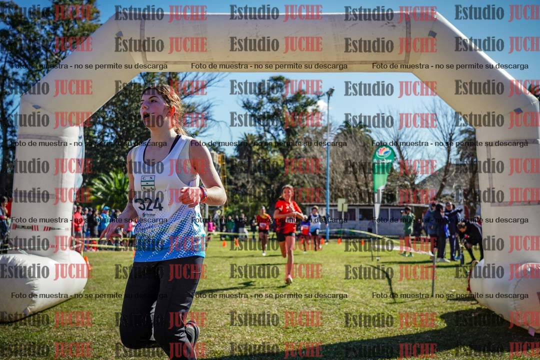 Fotos de la llegada del cross de 1500 m