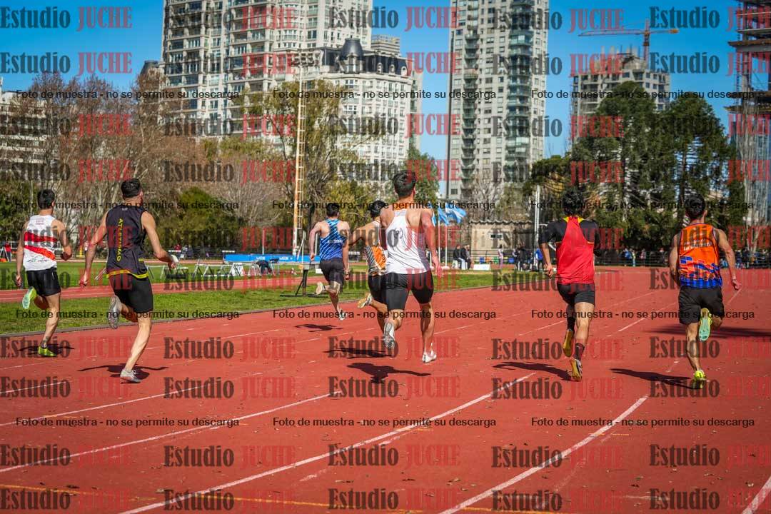 Fotos de los 200 m llanos de varones