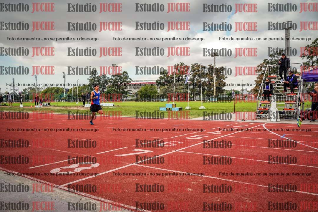 Fotos de los 400 m llanos de varones