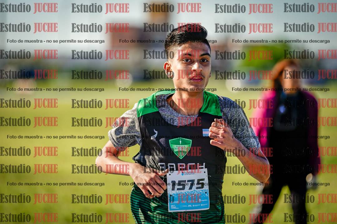 Fotos de los 2000 m llanos de varones