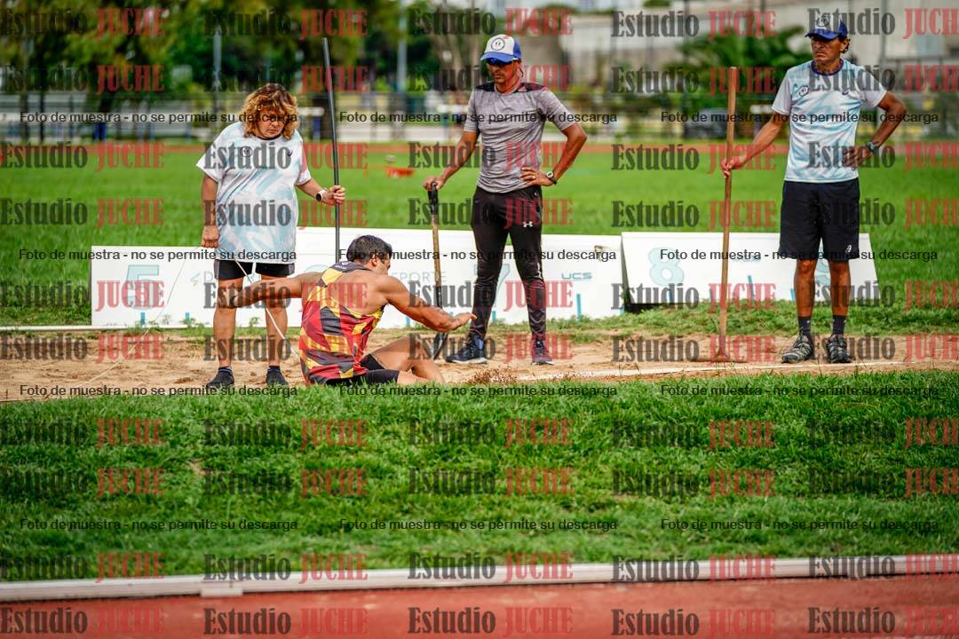 Fotos del salto en largo de varones - decatlón 2