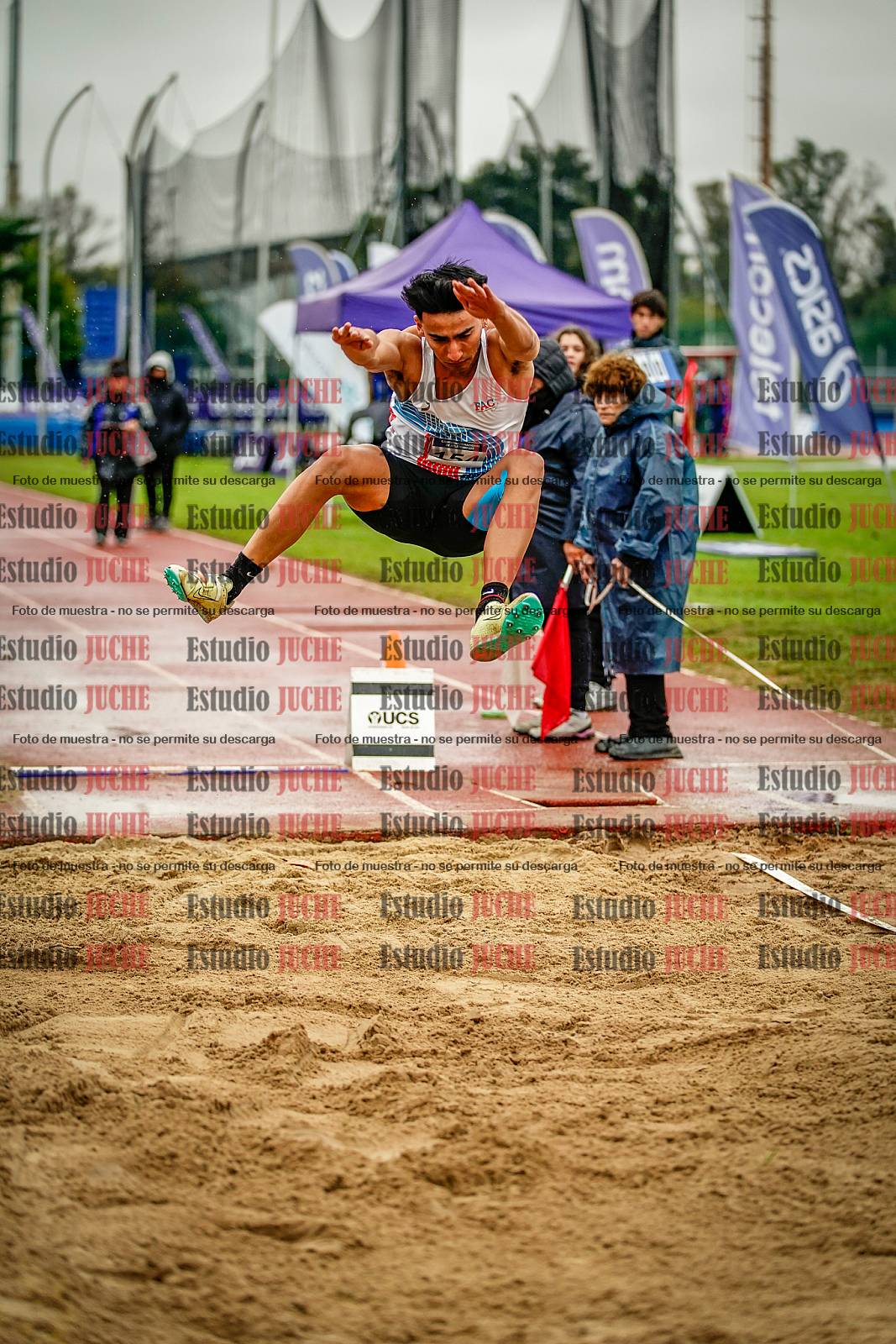 Fotos del salto en largo de varones - decatlón 2
