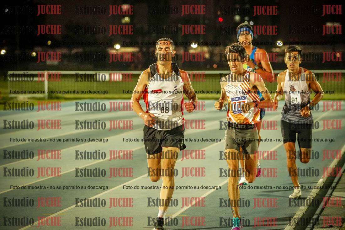 Fotos de los 3000 m llanos de varones