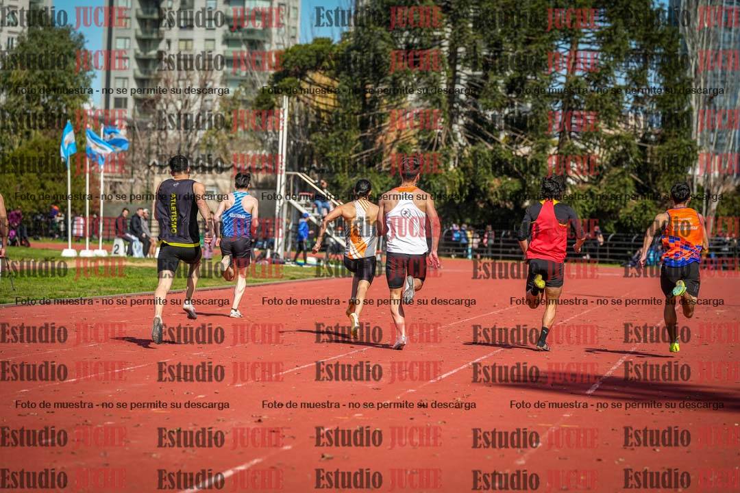 Fotos de los 200 m llanos de varones