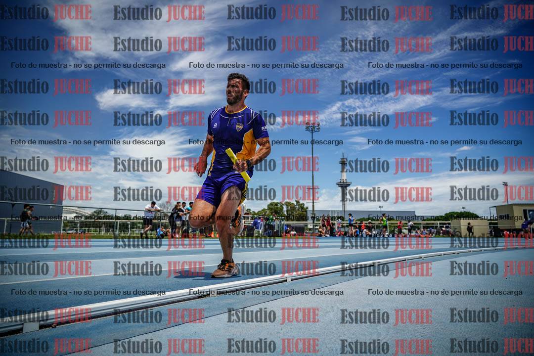 Fotos durante el transcurso de los relevos 20' para running teams - serie 2