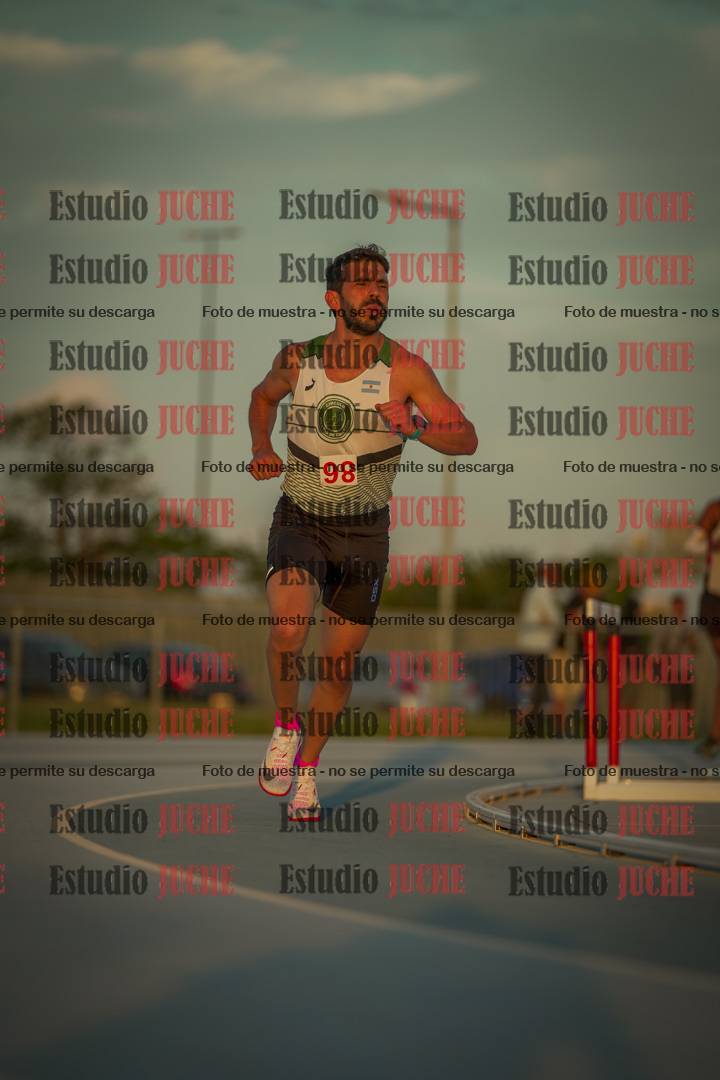 Fotos de los 3000 m llanos de varones