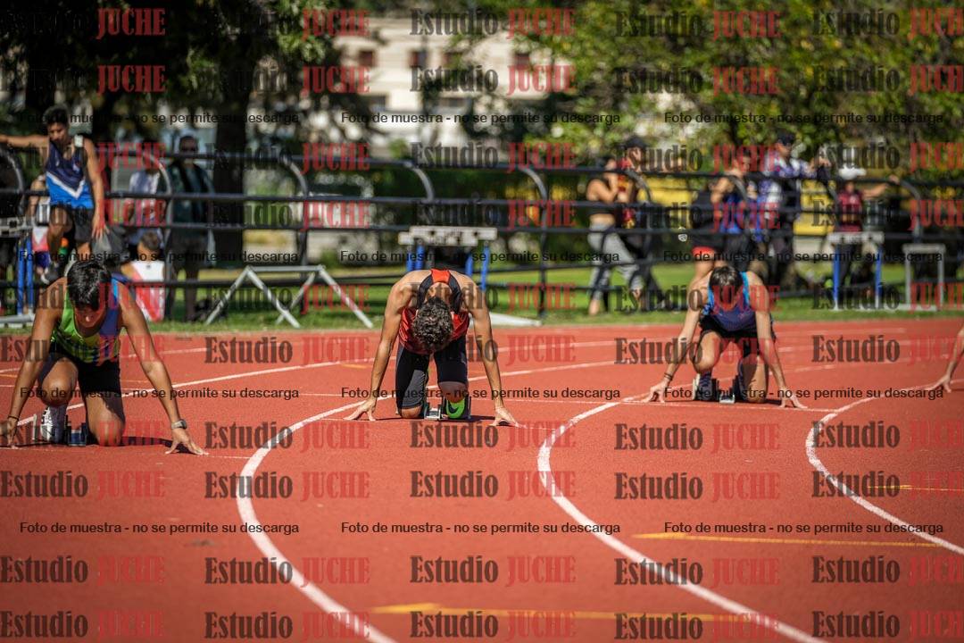 Fotos de los 200 m llanos de varones