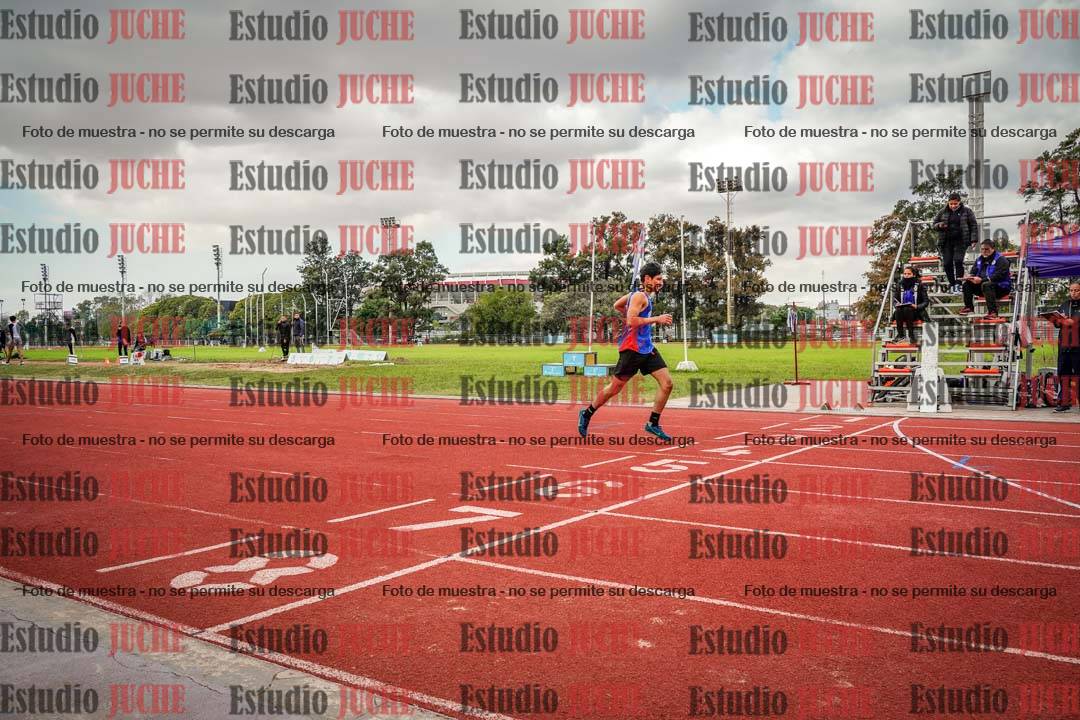 Fotos de los 400 m llanos de varones