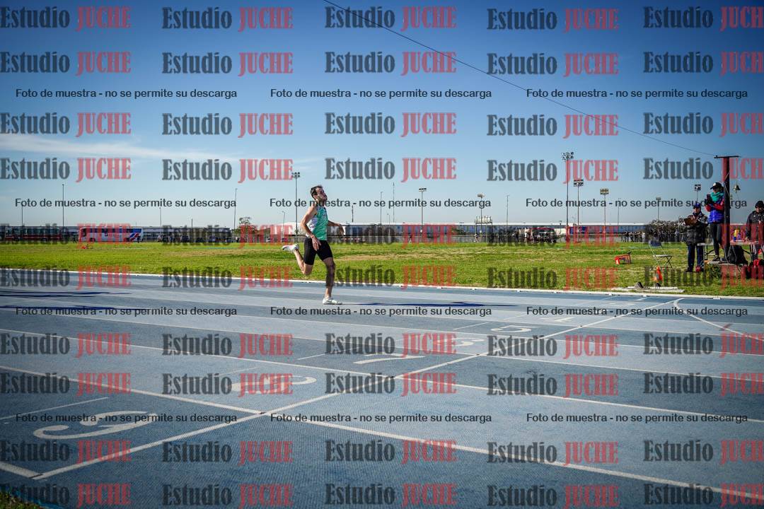 Fotos de los 400 m llanos de varones