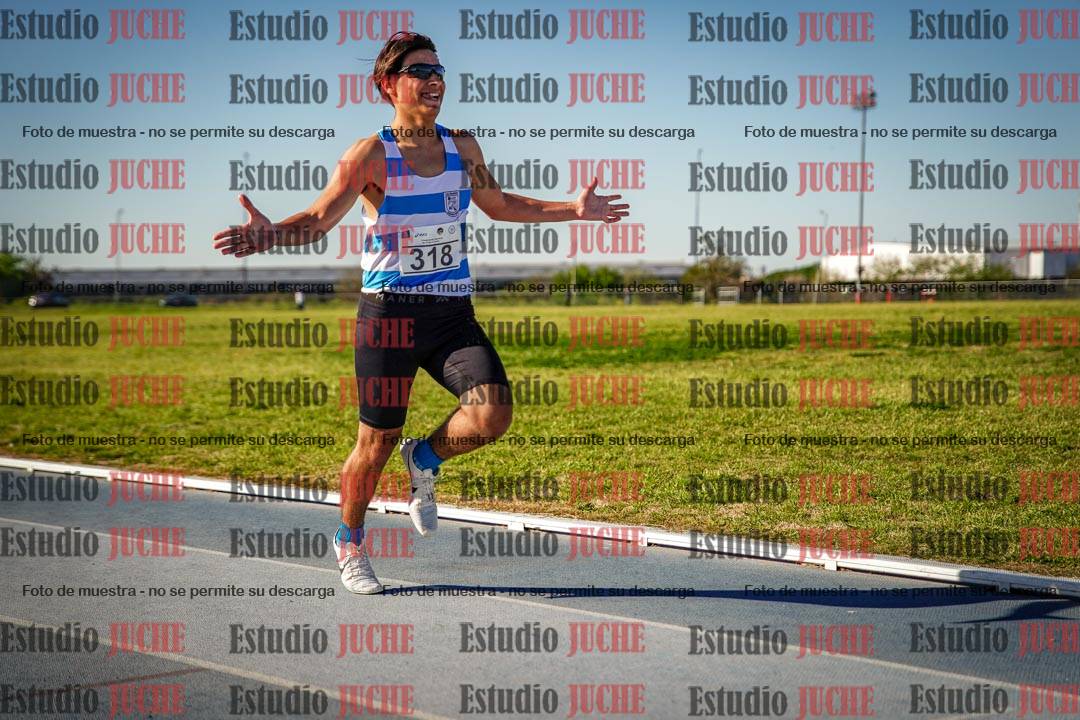 Fotos de los 2000 m llanos de varones