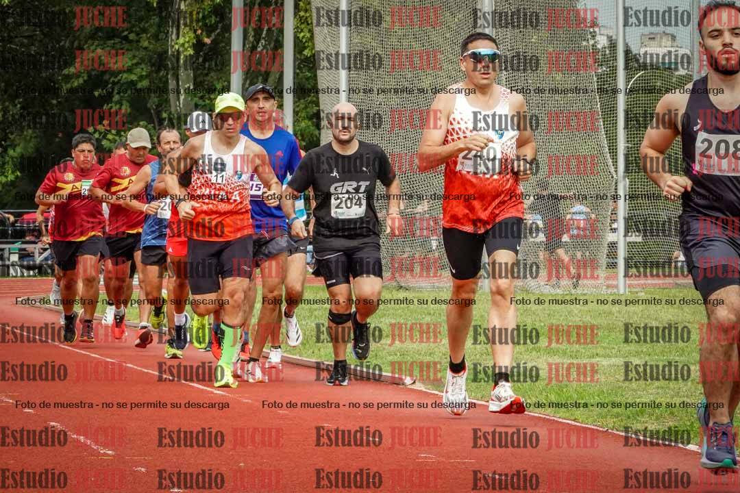 Fotos de los 3000 m llanos de varones