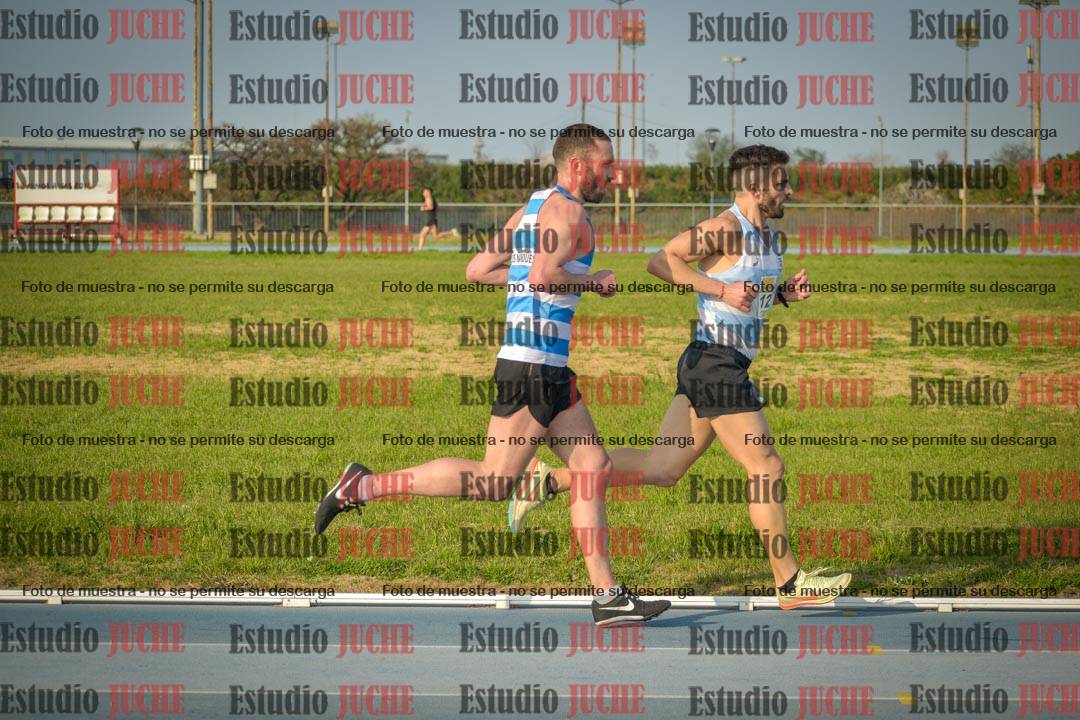 Fotos de los 3000 m llanos de varones
