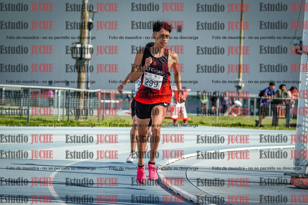 Fotos de los 3000 m llanos de varones