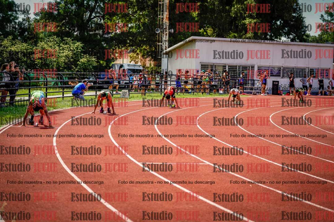 Fotos de los 400 m llanos de varones