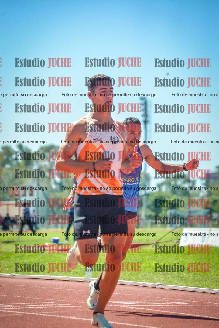 Fotos de los 100 m llanos de varones