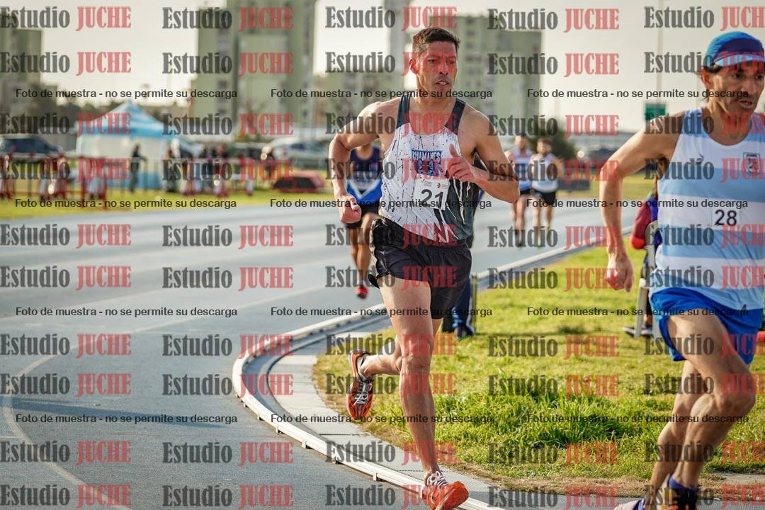 Fotos de los 3000 m llanos de varones