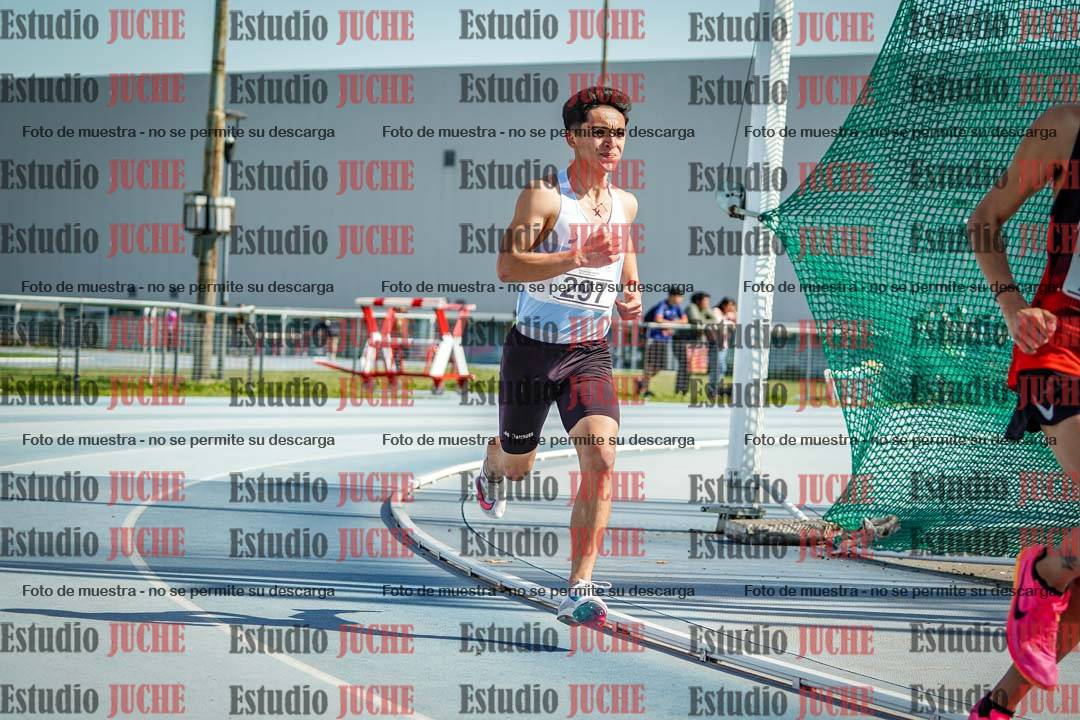 Fotos de los 3000 m llanos de varones