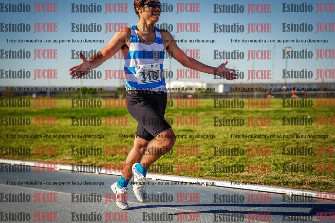 Fotos de los 2000 m llanos de varones